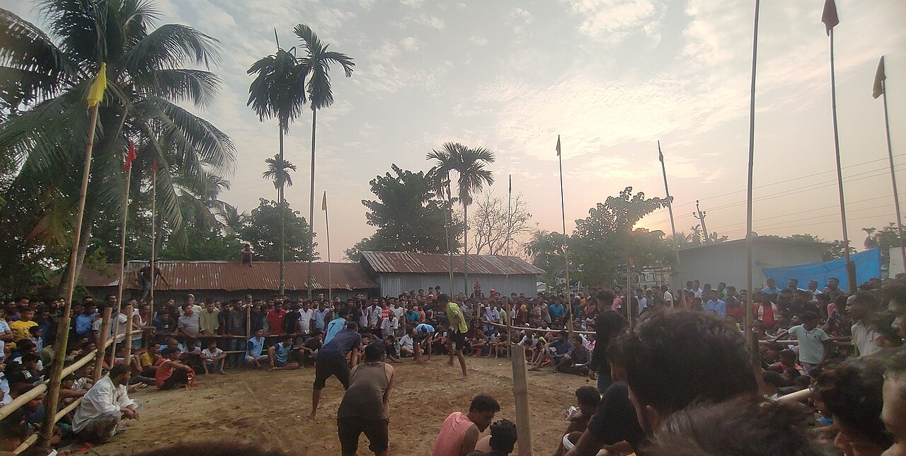 Pro Kabaddi mat seen from above with both teams in position before a raid